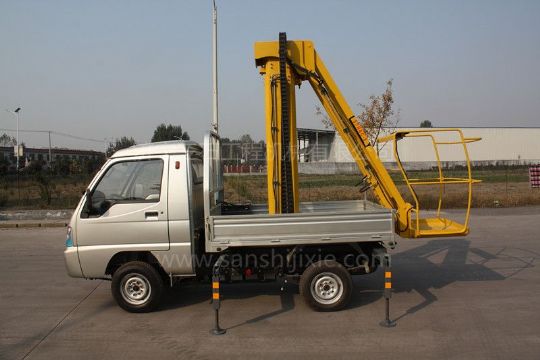 點(diǎn)擊查看詳細(xì)信息<br>標(biāo)題：電動(dòng)作業(yè)車(chē) 閱讀次數(shù)：3206