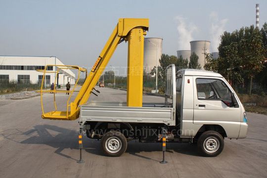 點(diǎn)擊查看詳細(xì)信息<br>標(biāo)題：電動(dòng)高空作業(yè)車(chē) 閱讀次數(shù)：3613