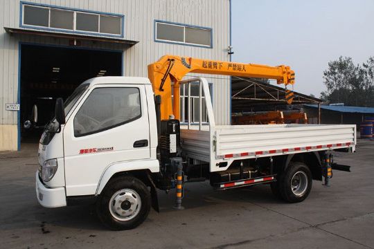 點擊查看詳細信息<br>標題：唐駿隨車吊 閱讀次數(shù)：3445