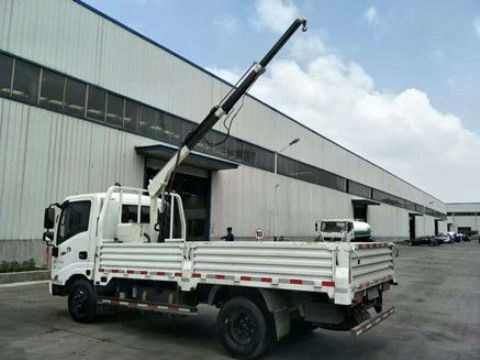 點擊查看詳細信息<br>標題：車載小吊機 閱讀次數(shù)：2246