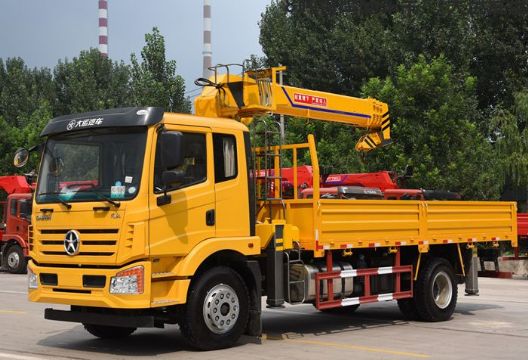 點(diǎn)擊查看詳細(xì)信息<br>標(biāo)題：8噸大運(yùn)隨車吊 閱讀次數(shù)：2143