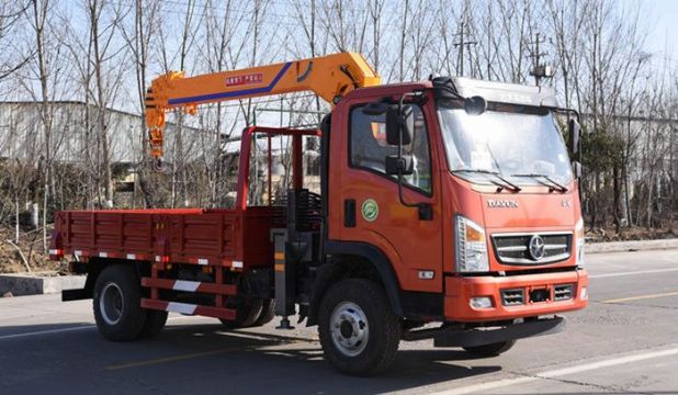 點(diǎn)擊查看詳細(xì)信息<br>標(biāo)題：3.2噸大運(yùn)隨車吊 閱讀次數(shù)：2197