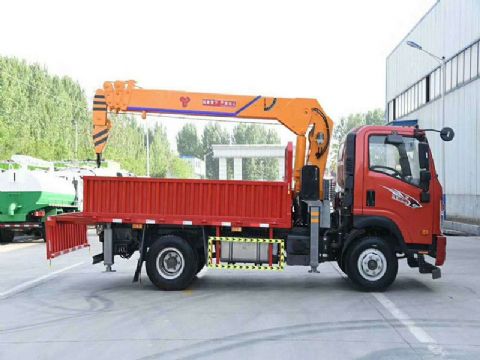 點(diǎn)擊查看詳細(xì)信息<br>標(biāo)題：4噸重汽王牌隨車吊 閱讀次數(shù)：2242