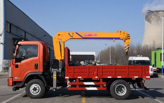 點(diǎn)擊查看詳細(xì)信息<br>標(biāo)題：4噸大運(yùn)隨車吊 閱讀次數(shù)：2164