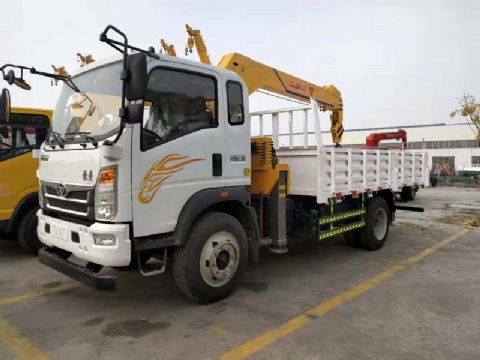 點(diǎn)擊查看詳細(xì)信息<br>標(biāo)題：5噸重汽豪曼隨車吊 閱讀次數(shù)：2379