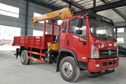 點(diǎn)擊查看詳細(xì)信息<br>標(biāo)題：5噸大運(yùn)隨車吊 閱讀次數(shù)：2360