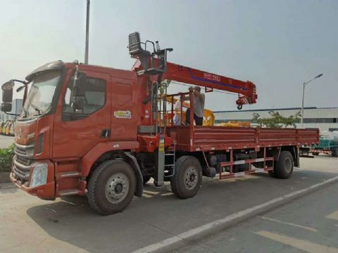 點(diǎn)擊查看詳細(xì)信息<br>標(biāo)題：柳汽前四后四隨車吊 閱讀次數(shù)：2201